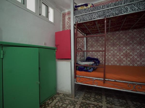 White And Blue : photo 7 de la chambre lit simple dans dortoir pour femmes