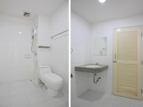 Super OYO 498 Ladawan Villa : photo 5 de la chambre chambre double standard