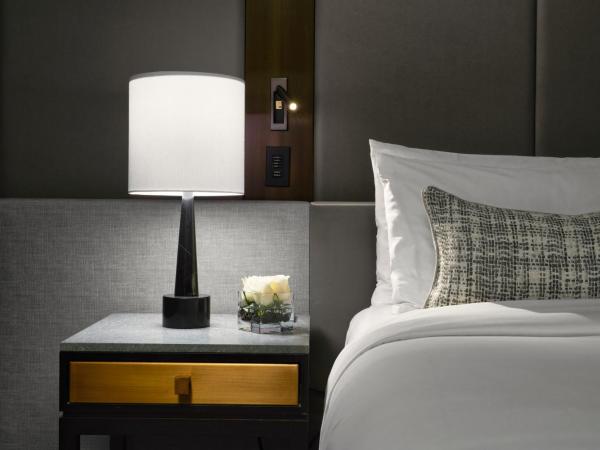 The Hazelton Hotel : photo 3 de la chambre chambre lit king-size