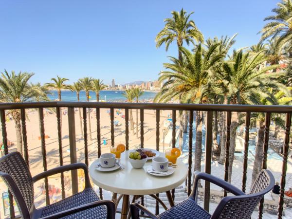 Hotel Colón : photo 3 de la chambre chambre double ou lits jumeaux - vue sur mer