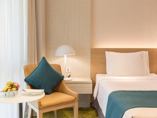 Holiday Inn Bangkok, an IHG Hotel : photo 3 de la chambre chambre lits jumeaux premium avec accès au salon