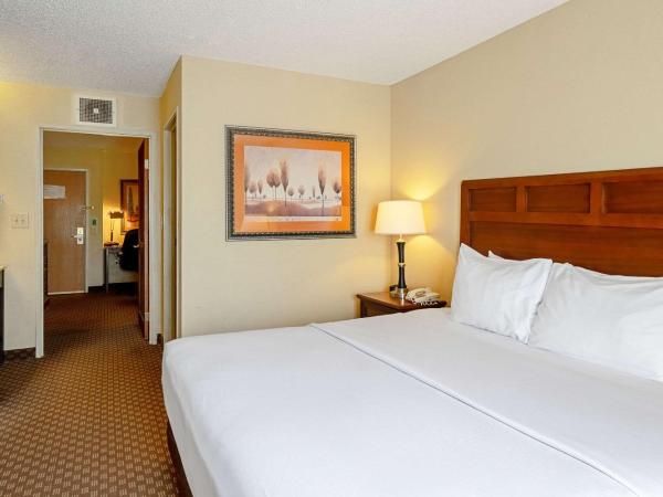 Quality Suites : photo 5 de la chambre suite lit king-size – non-fumeurs