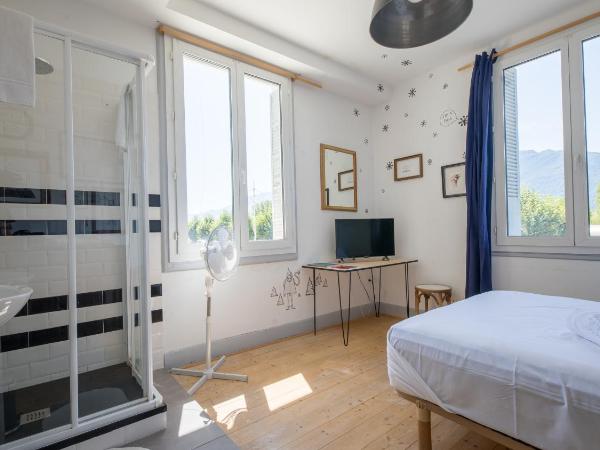 Mamie Jane co-munity : photo 1 de la chambre chambre double avec toilettes sur palier