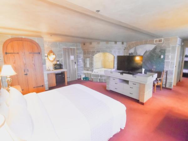 Canad Inns Destination Centre Fort Garry : photo 7 de la chambre suite familiale