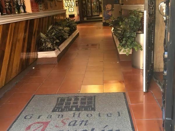 Hotel San Agustin : photo 2 de la chambre chambre triple