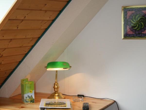 Hotel Asperner Löwe : photo 5 de la chambre petite chambre simple