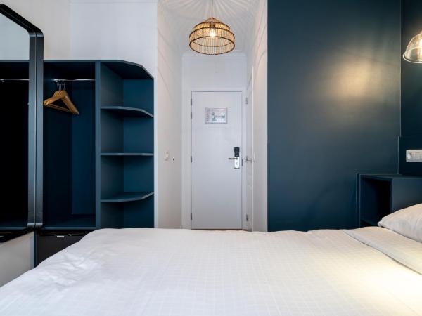 Beverly Hills Hotel : photo 1 de la chambre petite chambre simple