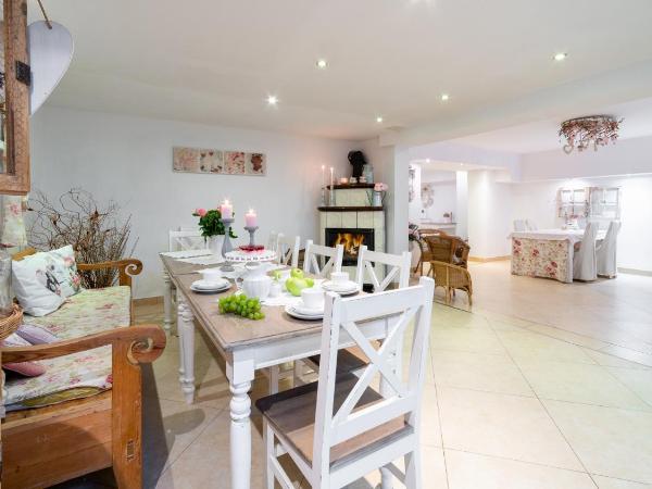 WILLA IZBICA KARPACZ : photo 5 de la chambre chambre triple confort