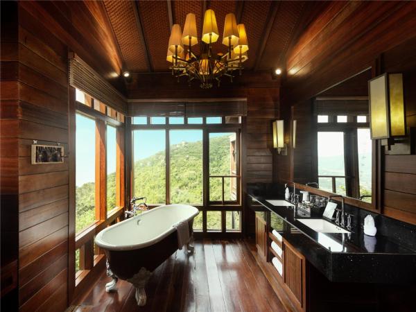 Yalong Bay Earthly Paradise Birds Nest Resort (Mountain Villas) : photo 7 de la chambre two-bedroom villa with private pool - red crowned crane pool suite villa