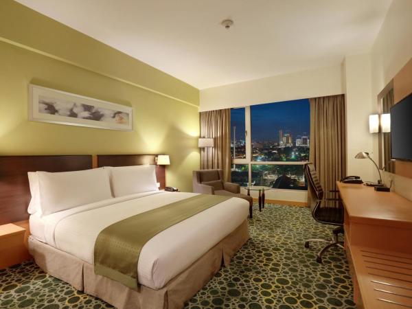Holiday Inn Melaka, an IHG Hotel : photo 2 de la chambre chambre king standard avec vue sur ville