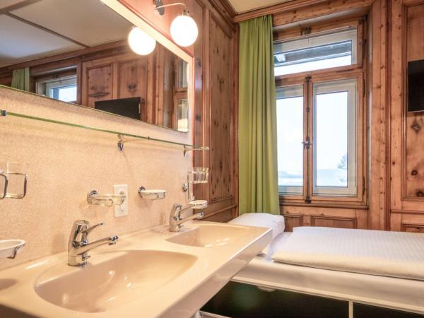 Hotel Montana by Mountain Hotels : photo 2 de la chambre chambre triple avec douche