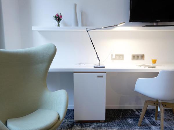 Hotel C2 : photo 5 de la chambre chambre double deluxe