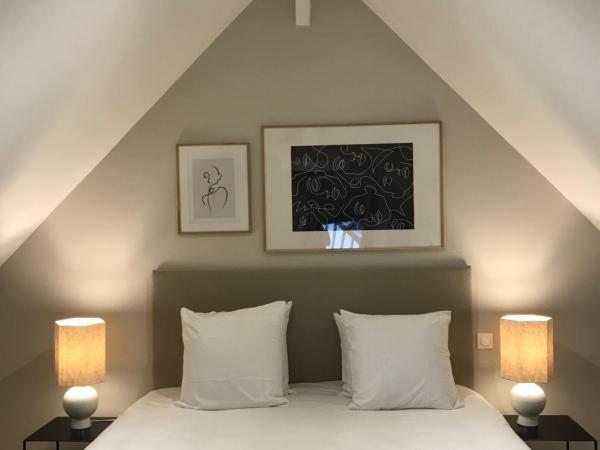 Les Manoirs des Portes de Deauville - Small Luxury Hotel Of The World : photo 8 de la chambre chambre double supérieure