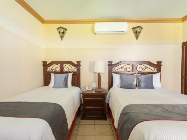 Hotel Ángel Inn : photo 3 de la chambre chambre triple standard