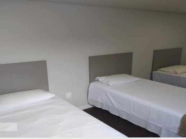 Front Hotel Expominas : photo 3 de la chambre chambre triple