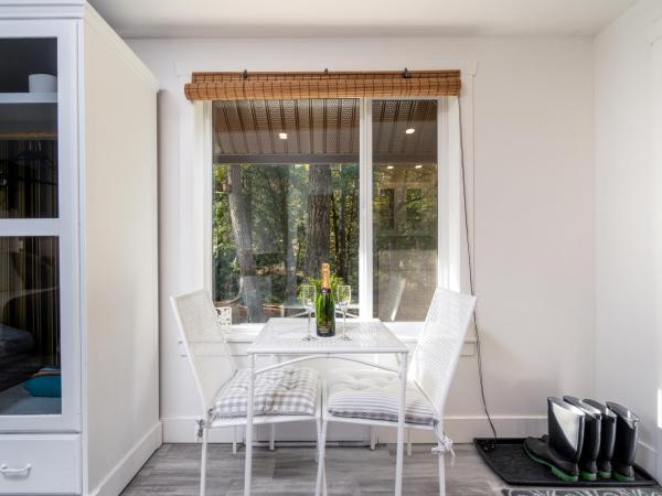 Amante Luxury Bed & Breakfast : photo 6 de la chambre cottage côté ruisseau avec bain à remous privé