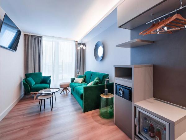 voco Strasbourg Centre - The Garden by IHG : photo 4 de la chambre chambre lit king-size exécutive avec canapé-lit