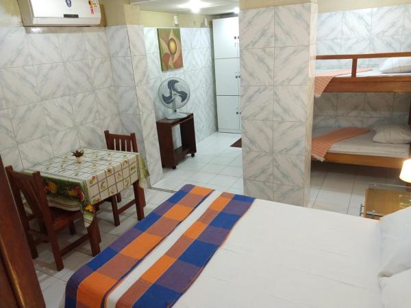 Aruanda Guest House : photo 4 de la chambre chambre familiale standard