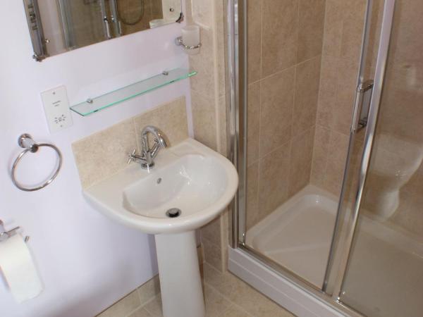 Filton Guest House : photo 7 de la chambre chambre lits jumeaux