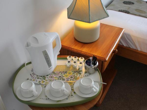 Filton Guest House : photo 8 de la chambre chambre triple