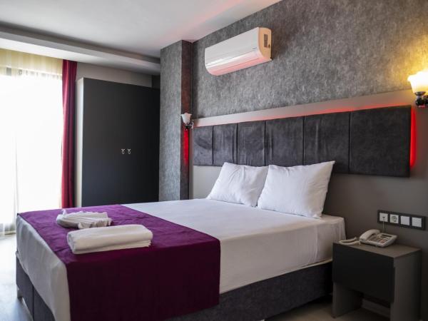 TAMARA Business Otel : photo 3 de la chambre suite familiale