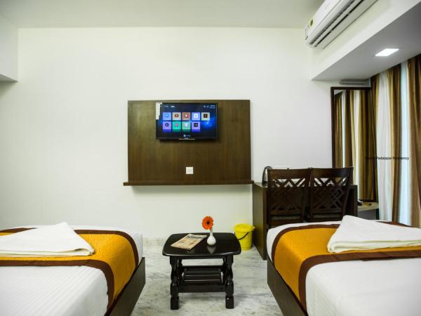Grand Padappai Residency : photo 7 de la chambre chambre lits jumeaux avec balcon