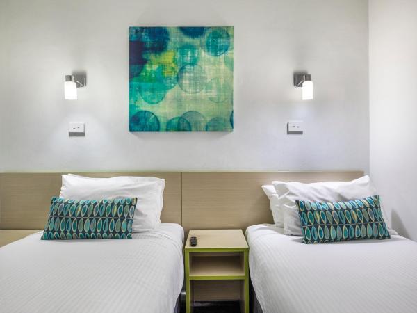 Nightcap at Skyways Hotel : photo 2 de la chambre studio lits jumeaux