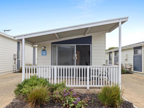 Discovery Parks - Adelaide Beachfront : photo 1 de la chambre studio cabine supérieur