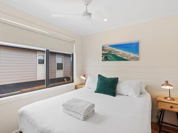 Discovery Parks - Adelaide Beachfront : photo 3 de la chambre standard two-bedroom cabin - sleeps 4