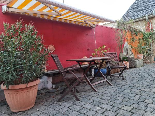 Schönste Lage am Rhein in unmittelbarer Stadtnähe, B & B : photo 6 de la chambre maison 2 chambres