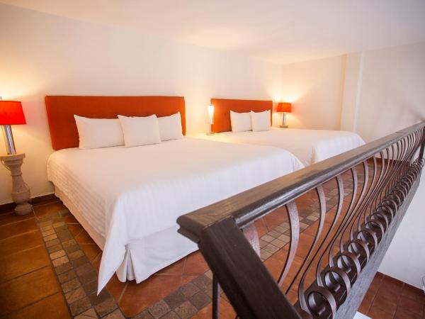 Hotel Herencia By Hosting House : photo 2 de la chambre suite familiale