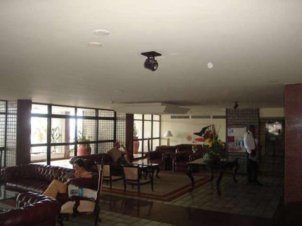 Flat em Ondina (ap.404) : photo 1 de la chambre appartement avec vue partielle sur mer