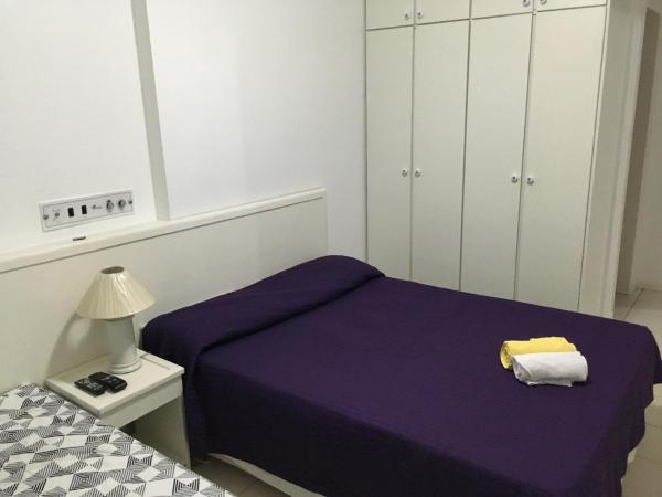 Flat em Ondina (ap.404) : photo 3 de la chambre appartement avec vue partielle sur mer