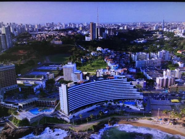 Flat em Ondina (ap.404) : photo 10 de la chambre appartement avec vue partielle sur mer 