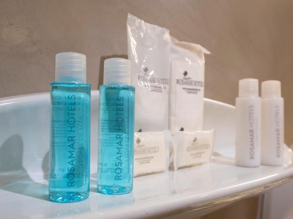 Rosamar & Spa 4*s : photo 5 de la chambre chambre double ou lits jumeaux - vue sur mer