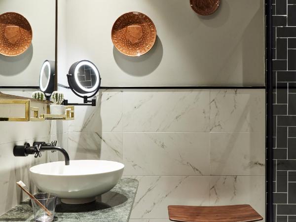 Hotel Indigo The Hague - Palace Noordeinde, an IHG Hotel : photo 3 de la chambre chambre lit queen-size premium