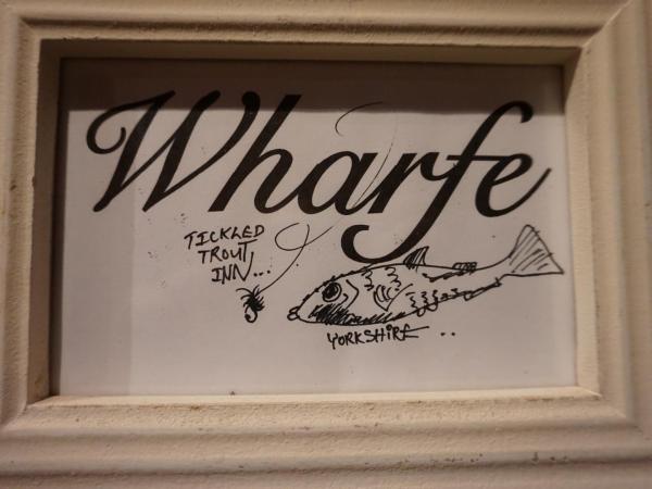 The Tickled Trout Inn Bilton-in-Ainsty : photo 1 de la chambre chambre double deluxe avec douche