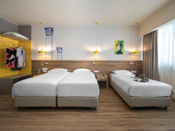 ibis Styles Athens Routes : photo 4 de la chambre premium friends and family room