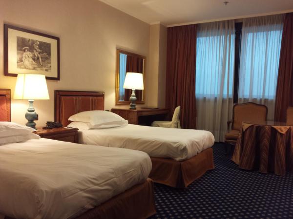 Tower Genova Airport - Hotel & Conference Center : photo 2 de la chambre chambre lits jumeaux supérieure
