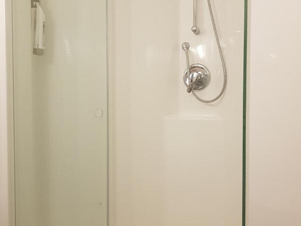 ibis Bristol Temple Meads : photo 1 de la chambre chambre standard avec un lit double