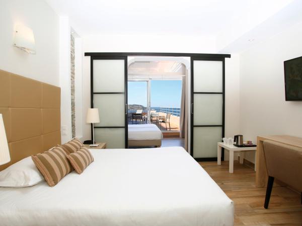 Le Saint Erasme, Hotel Eco Friendly : photo 1 de la chambre chambre quadruple panorama avec balcon et vue sur la mer