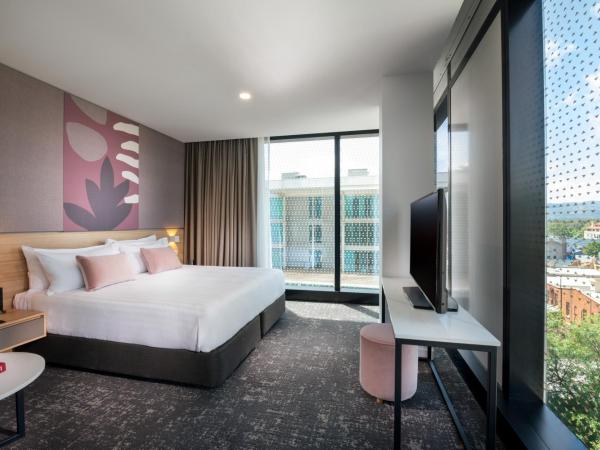 Crowne Plaza Adelaide, an IHG Hotel : photo 6 de la chambre chambre standard