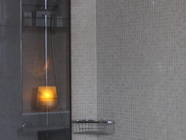 Best Western Hotel Hebron : photo 8 de la chambre suite lit king-size