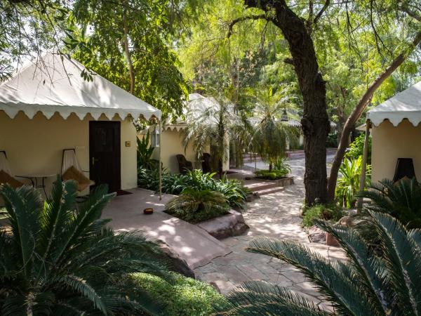The Ajit Bhawan - A Palace Resort : photo 3 de la chambre vintage tent enjoy buffet breakfast, wifi,welcome drink upon arrival, early check in & late check out – subject to availability