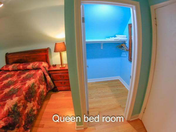 Comfort Home Toronto : photo 3 de la chambre chambre standard lit queen-size