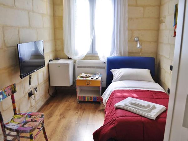 B&B Lecce Holidays : photo 1 de la chambre chambre simple