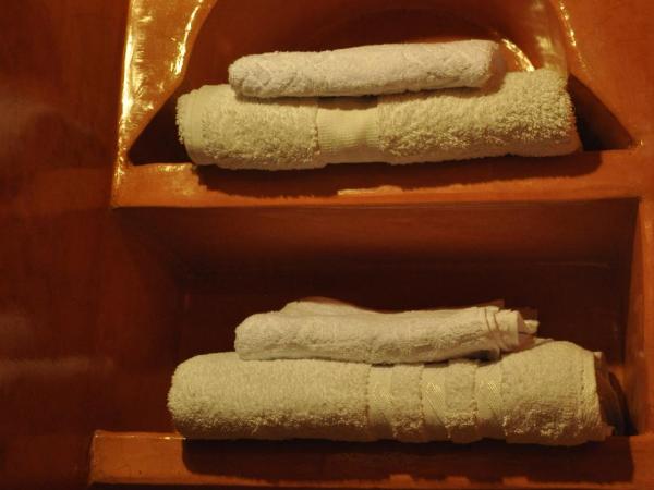 Dar 7 Louyat : photo 8 de la chambre suite supérieure rafia (4 adultes)