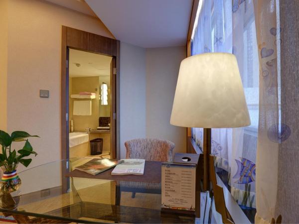 Chengdu Tibetan Hotel-Free Welcome Tibetan Tea : photo 5 de la chambre tibetan family room-three peopletibetan tea free experience