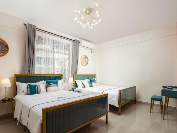 Summer Tree Inn (The Captain's Hostel) : photo 1 de la chambre chambre familiale avec salle de bains