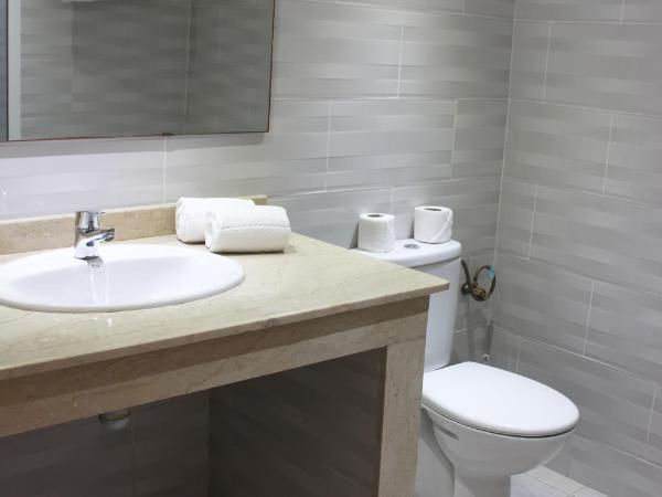 Hotel Club Almoggar Garden Beach : photo 1 de la chambre chambre quadruple (2 adultes + 2 enfants)